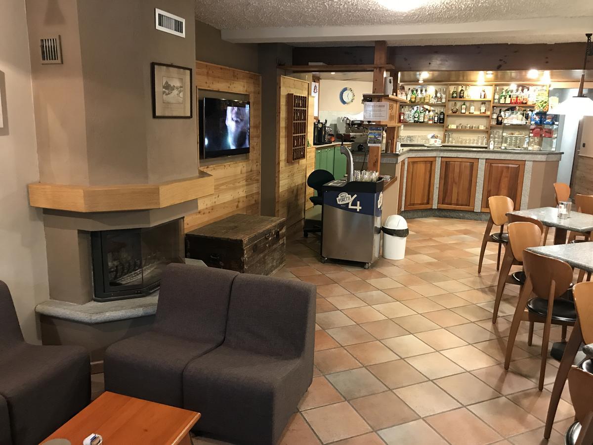 קריסולו Albergo Club Alpino מראה חיצוני תמונה