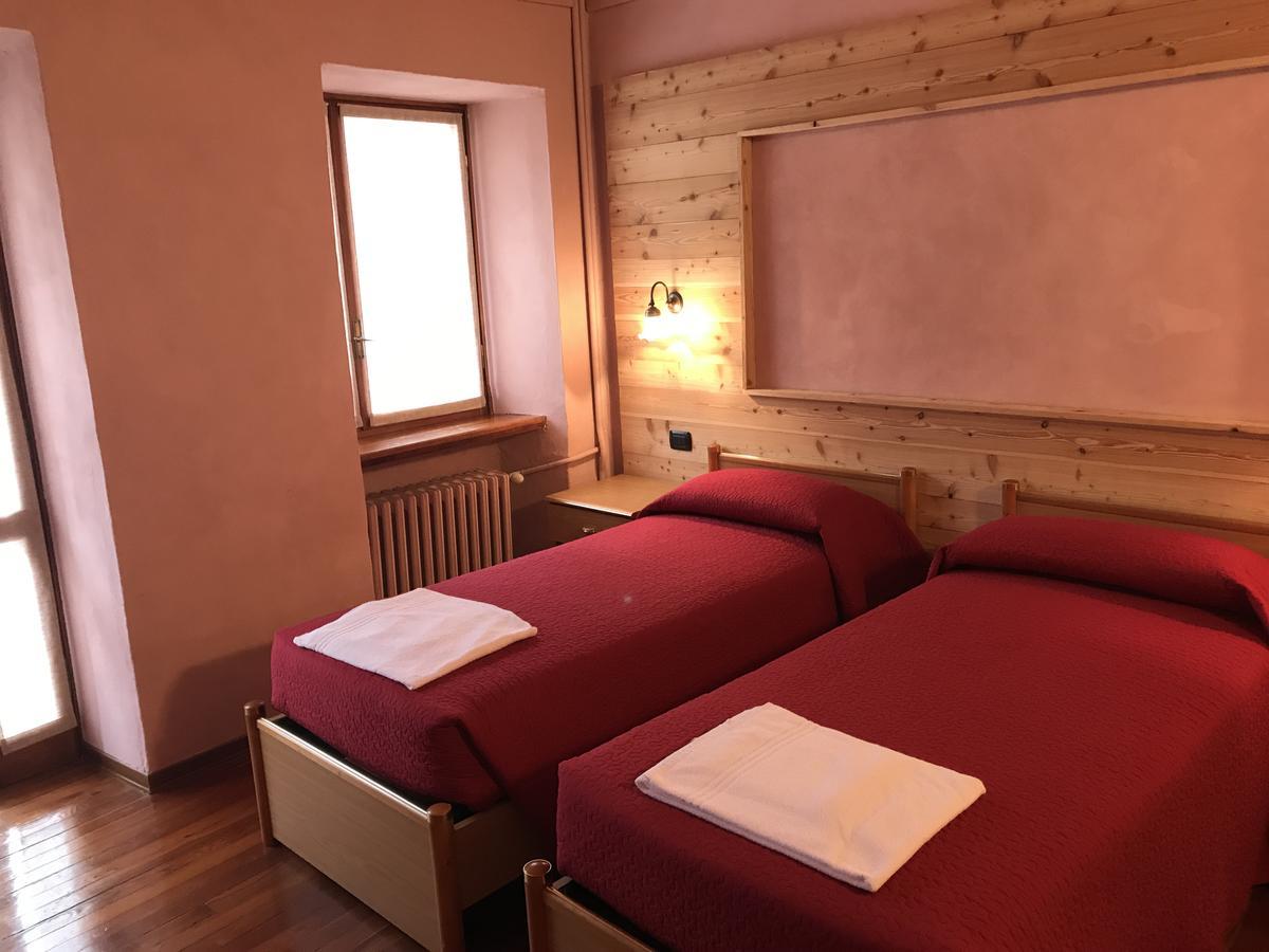 קריסולו Albergo Club Alpino מראה חיצוני תמונה